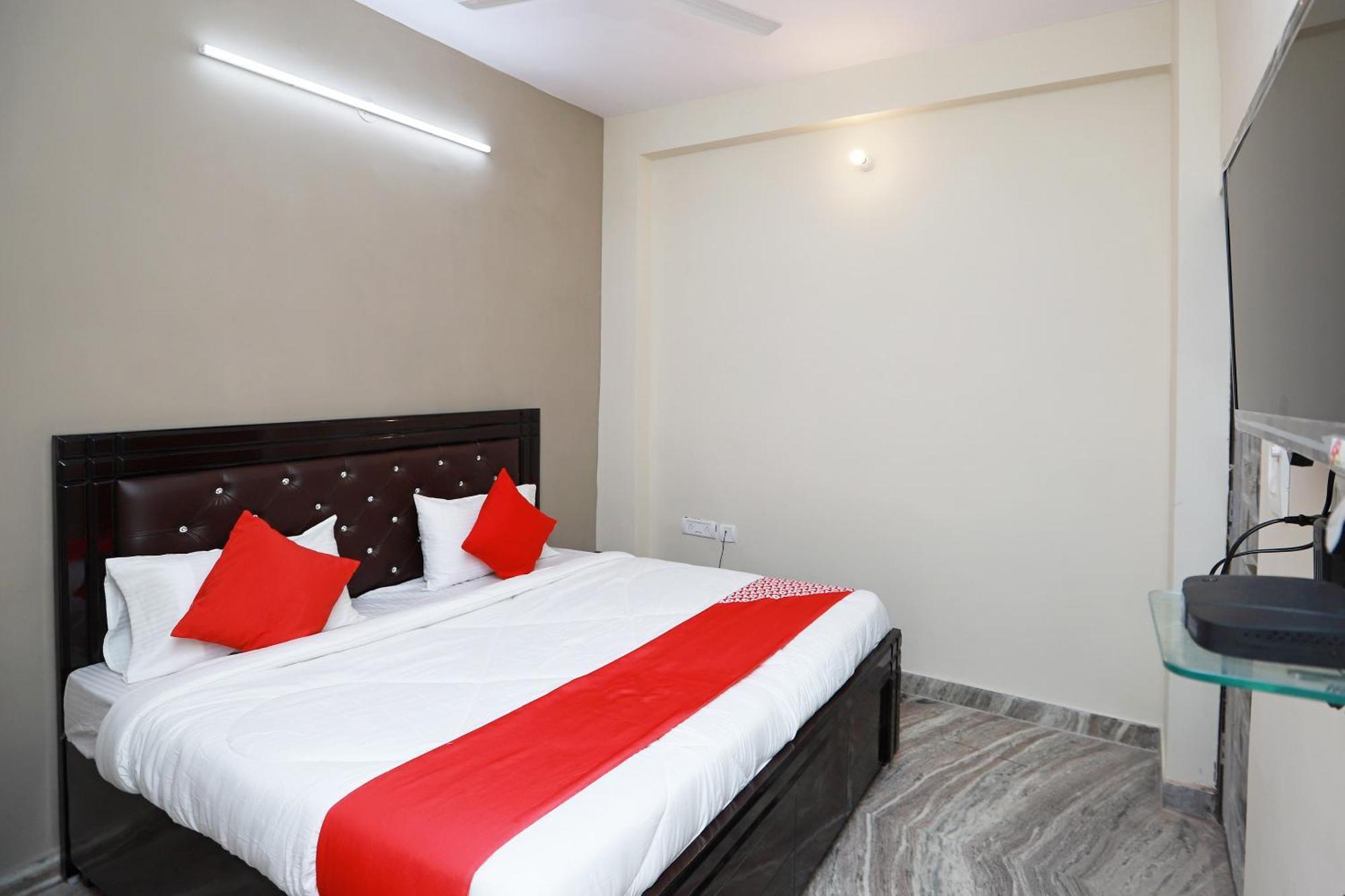 Hotel O Silverline Residency Faridabad Eksteriør billede