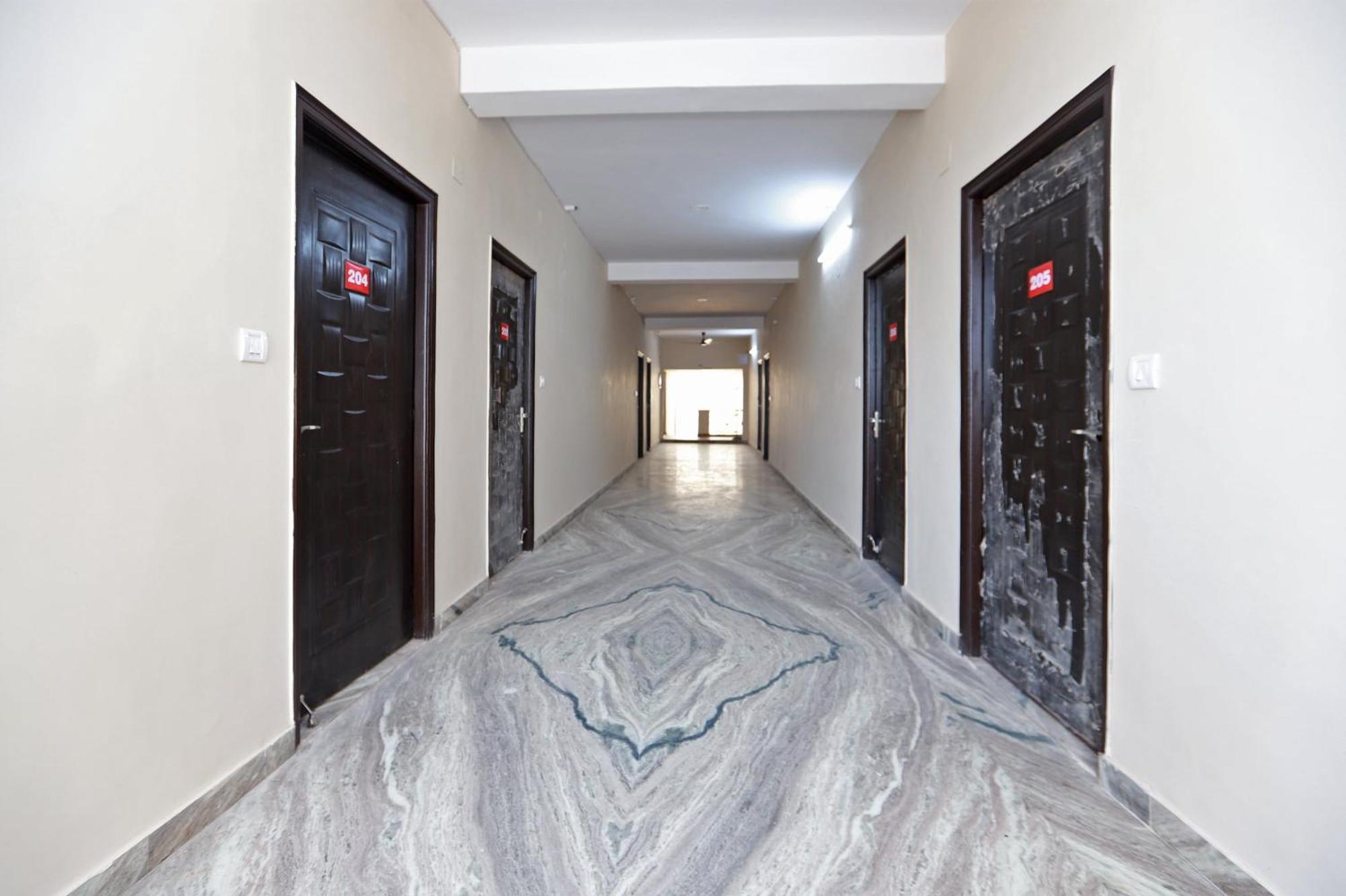 Hotel O Silverline Residency Faridabad Eksteriør billede